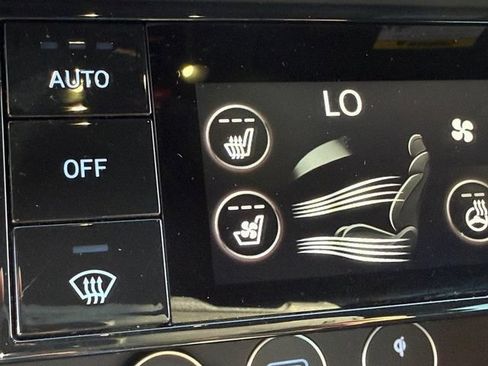 Used 2024 Genesis G70 3.3T Advanced AWD/4WD image 23