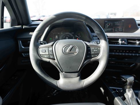 Used 2022 Lexus UX 250h w/ Premium Package image 21