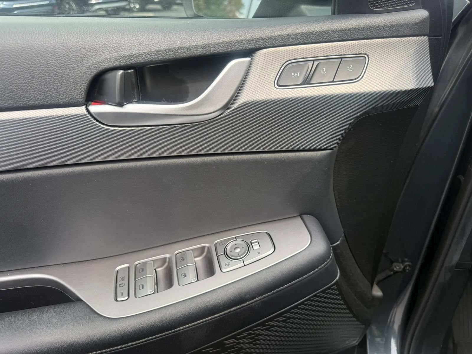 Used 2021 Hyundai Palisade SEL w/ Premium Package FWD image 11