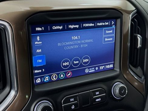 Used 2022 Chevrolet Silverado 1500 High Country w/ Technology Package AWD/4WD image 17