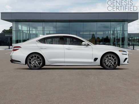 Used 2026 Genesis G70 2.5T RWD image 5