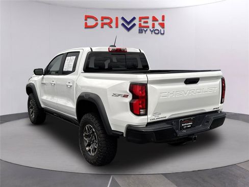 Used 2023 Chevrolet Colorado ZR2 w/ ZR2 Convenience Package III AWD/4WD image 6