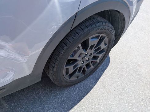 Used 2022 Kia Telluride EX w/ EX Premium Package image 5