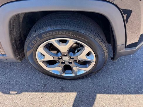 Used 2017 Jeep Compass Limited AWD/4WD image 27