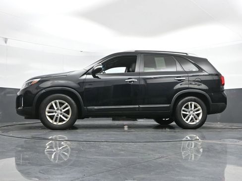Used 2015 Kia Sorento LX image 48