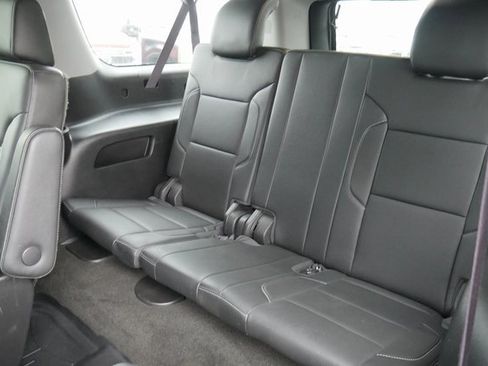Used 2017 Chevrolet Suburban Premier image 28