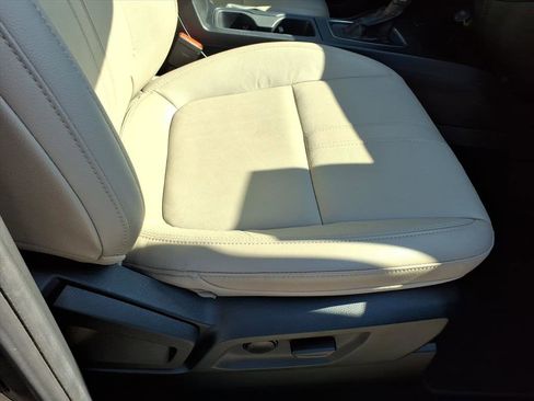 Used 2022 Ford Ranger Lariat w/ Equipment Group 501A High image 17