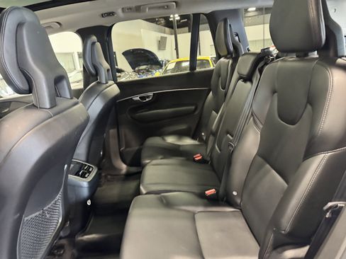Used 2020 Volvo XC90 T5 Momentum w/ Protection Package AWD/4WD image 27