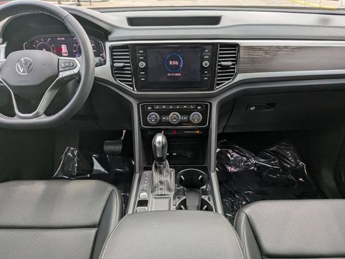 Certified 2023 Volkswagen Atlas SE FWD image 13