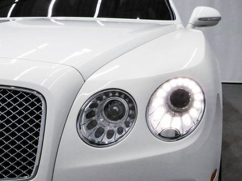 Used 2016 Bentley Flying Spur V8 image 47