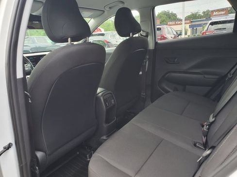 Used 2025 Hyundai Kona SEL AWD/4WD image 8