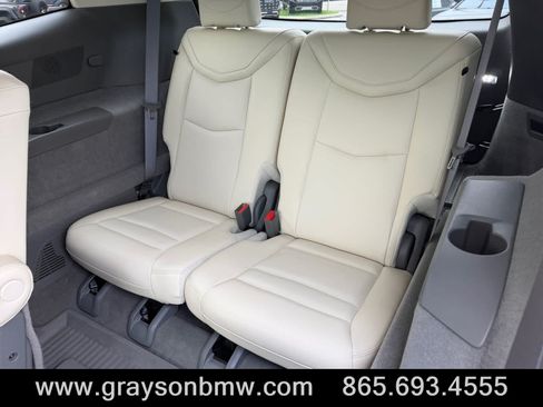 Used 2024 Cadillac XT6 Premium Luxury w/ Technology Package FWD image 15