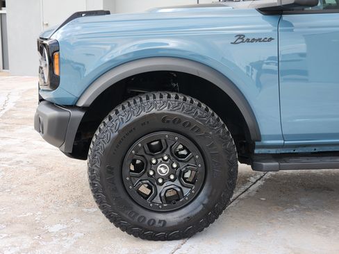 Used 2023 Ford Bronco Wildtrak AWD/4WD image 9