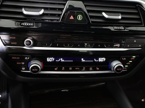 Used 2018 BMW 530e xDrive AWD/4WD image 54