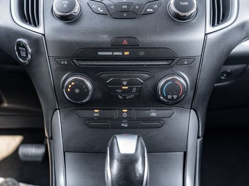 Used 2018 Ford Edge SE AWD/4WD image 25