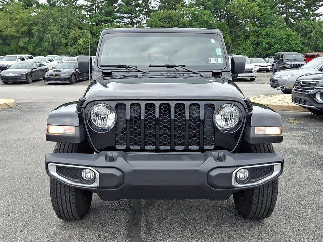 Certified 2023 Jeep Gladiator Sport AWD/4WD image 2