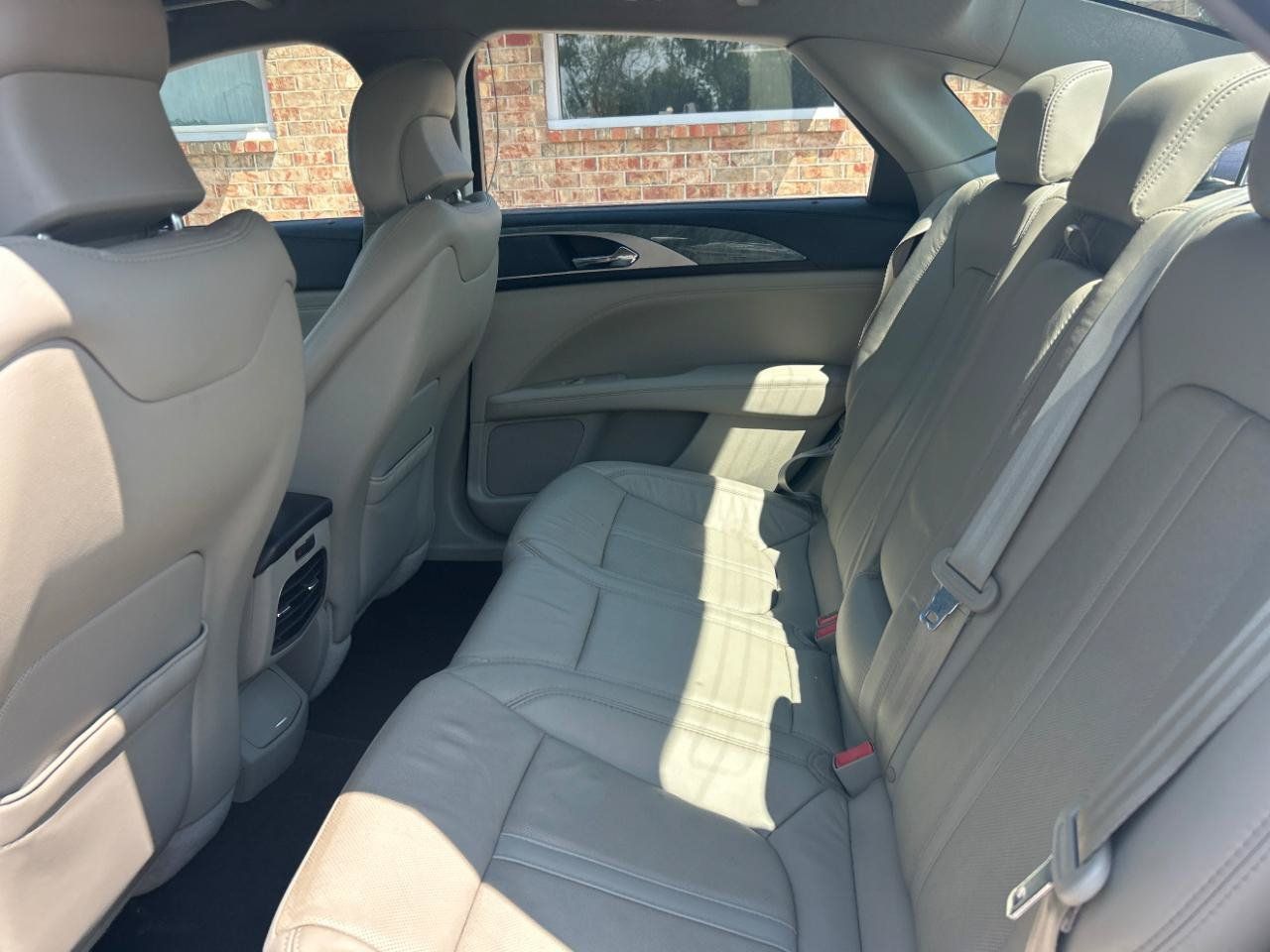 Used 2017 Lincoln MKZ Reserve w/ Climate Package AWD/4WD image 21