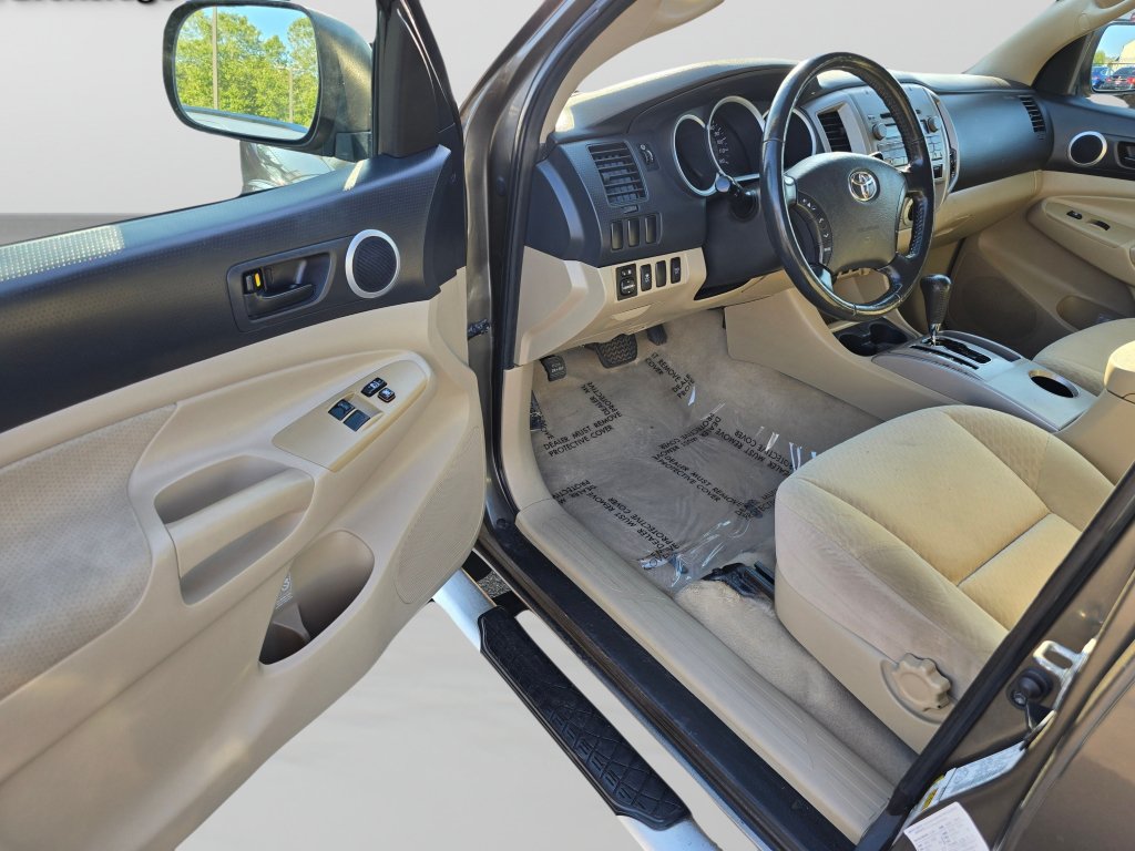 Used 2010 Toyota Tacoma 4x4 Access Cab V6 image 19