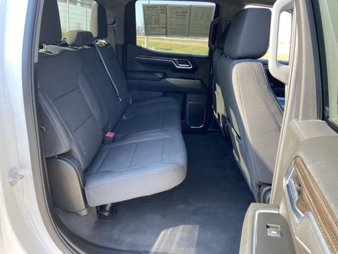 Used 2025 Chevrolet Silverado 1500 LT image 13