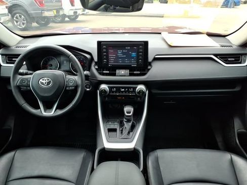 Used 2022 Toyota RAV4 XLE Premium FWD image 15