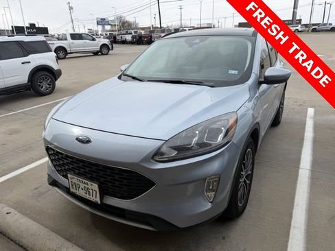 Used 2022 Ford Escape SEL w/ Technology Package image 3