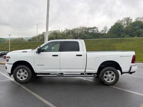 New 2026 RAM 2500 Big Horn AWD/4WD image 4
