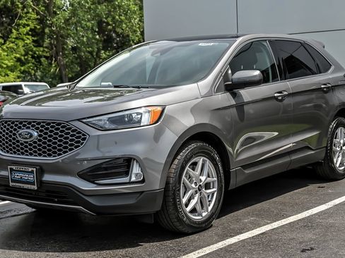 Certified 2023 Ford Edge SEL w/ Convenience Package AWD/4WD image 5