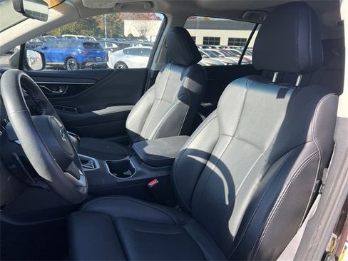 Used 2020 Subaru Outback Limited image 11