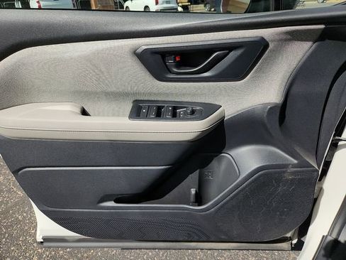 Certified 2025 Subaru Forester image 14