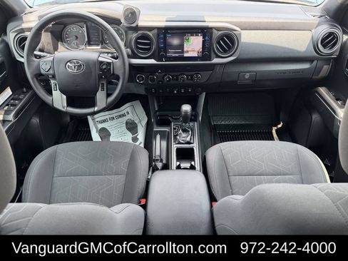 Used 2019 Toyota Tacoma TRD Off-Road w/ Technology Package AWD/4WD image 11