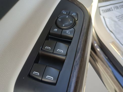 Used 2020 GMC Acadia Denali AWD/4WD image 48