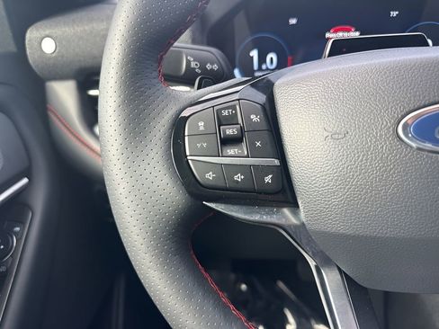 Used 2025 Ford Explorer ST image 18