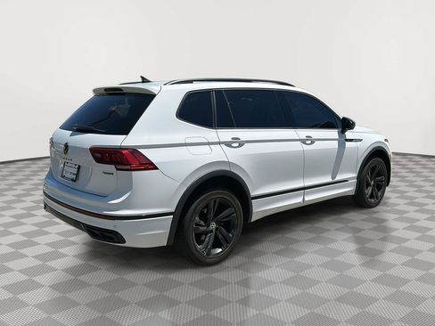 Used 2022 Volkswagen Tiguan SE R-Line AWD/4WD image 5
