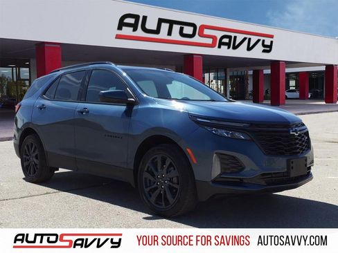 Used 2024 Chevrolet Equinox RS w/ LPO, Floor Liner Package image 1