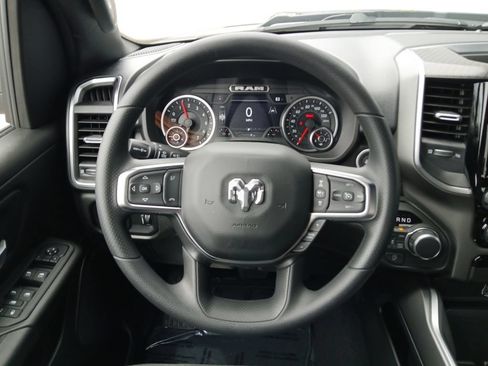 New 2026 RAM 1500 Express AWD/4WD image 21