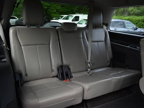 Used 2021 Ford Expedition XLT RWD image 17