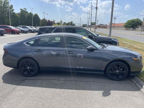 Used 2024 Honda Accord LX image 18