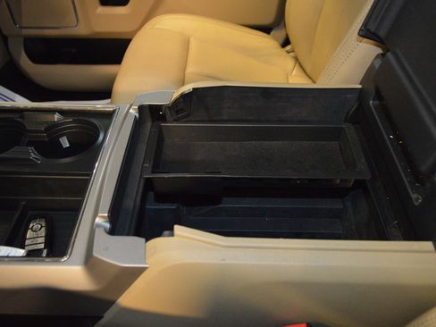 Used 2020 Ford F350 Lariat w/ Lariat Ultimate Package image 21