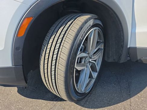 Certified 2023 Cadillac XT4 Sport AWD/4WD image 33