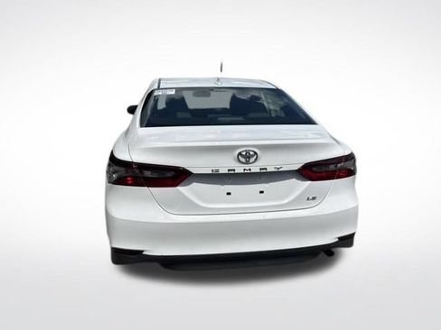 Used 2024 Toyota Camry LE w/ Convenience Package FWD image 4