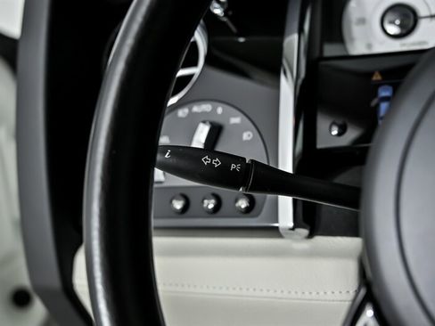 Used 2016 Rolls-Royce Ghost RWD image 30