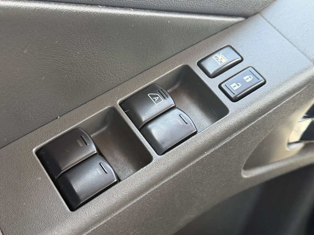 Used 2021 Nissan Frontier PRO-4X w/ Pro-4x Utility Package AWD/4WD image 22