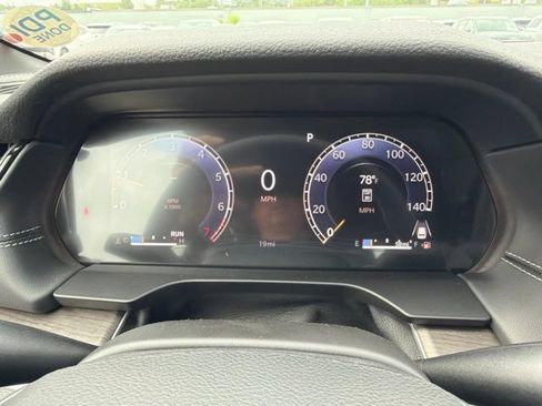 New 2026 Jeep Grand Cherokee L Limited AWD/4WD image 17