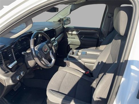 Used 2022 GMC Sierra 1500 Elevation image 12