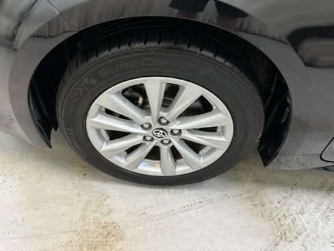 Used 2024 Toyota Corolla SE FWD image 11