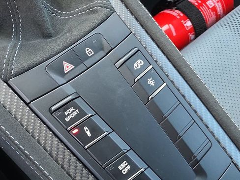 Used 2025 Porsche 718 Cayman GT4 RS RWD image 21