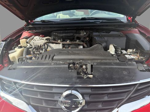 Used 2010 Nissan Altima 2.5 S w/ Premium Pkg FWD image 11