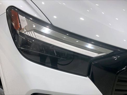 Used 2024 Audi Q4 e-tron Premium Plus image 26