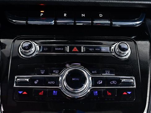 Used 2022 Lincoln Corsair AWD w/ Premium Package image 27
