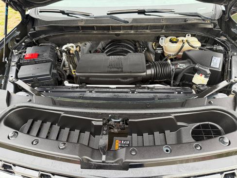 Used 2021 Chevrolet Tahoe Z71 w/ Z71 Off-Road Package image 37